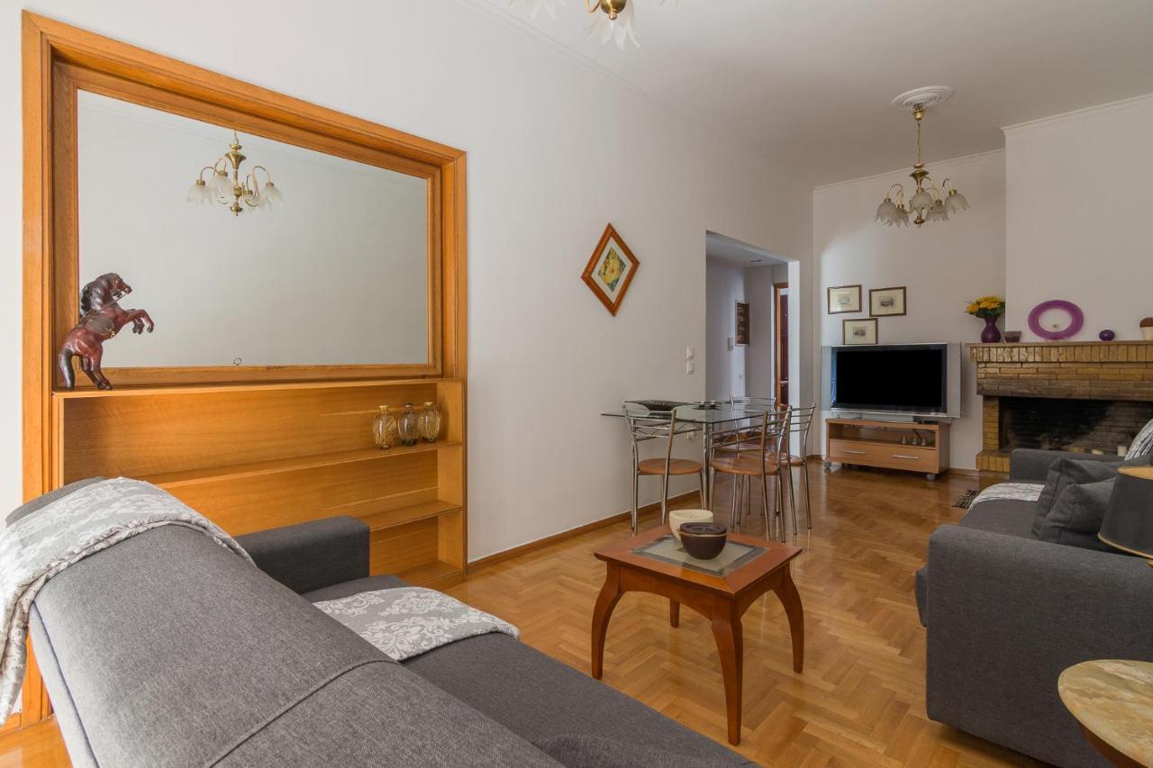 Nice 2bedroom apartment in Pagkrati Athene Buitenkant foto